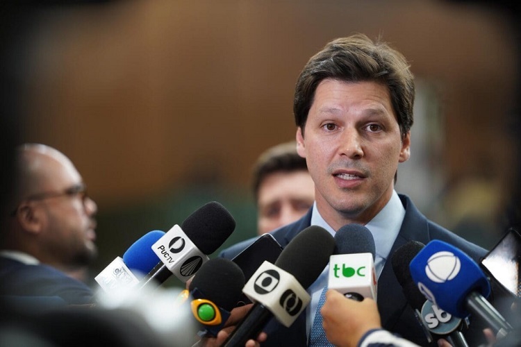 Daniel-Vilela_Secom-1215x810