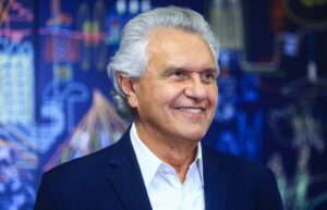 b5093d8b4c22d700c09f79d936318255d6b4d43d4a720e2ddd394fbbc9b7dc27-efuk56